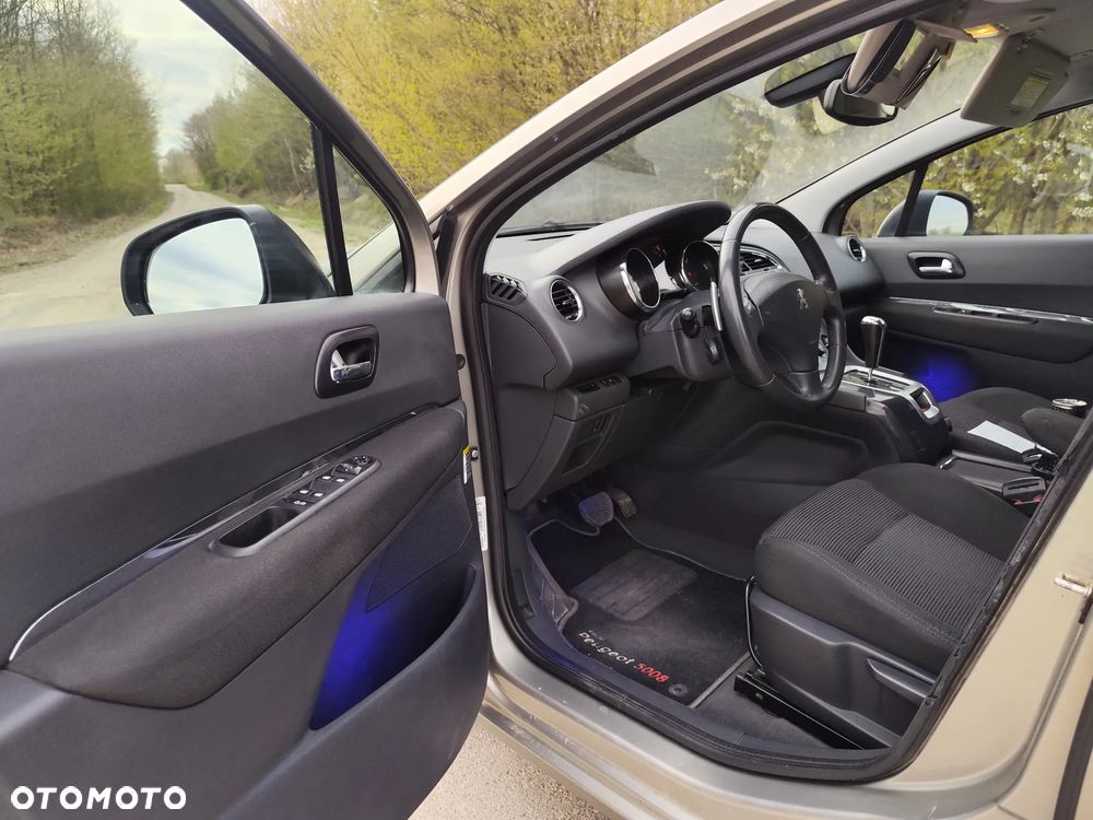 Peugeot 5008 - 6