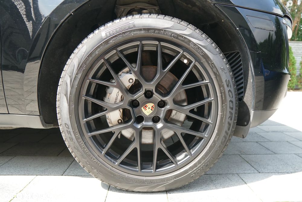 Porsche Macan - 28