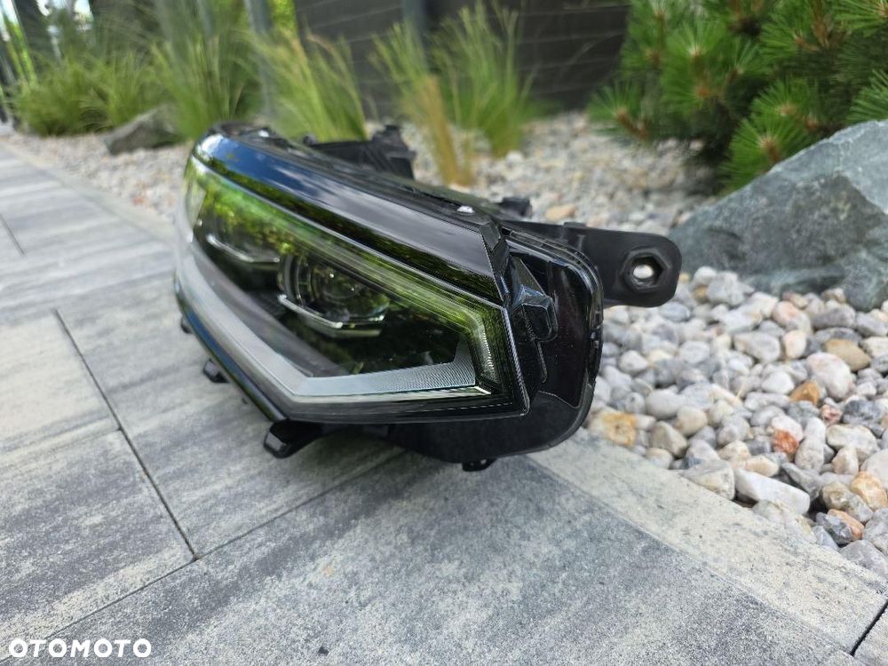 VW PASSAT B8 3G1 LIFT R Lampa prawa Full Led Matrix IQ 3G1941082Q Czarna - 3