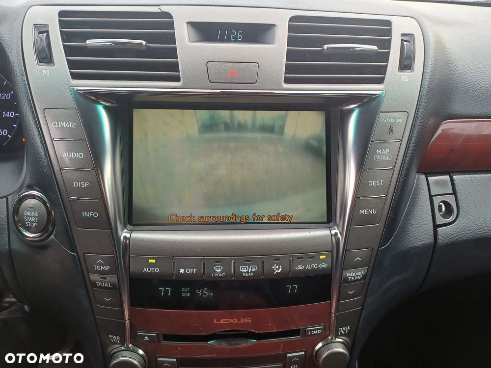 Lexus LS 460 Prestige - 21