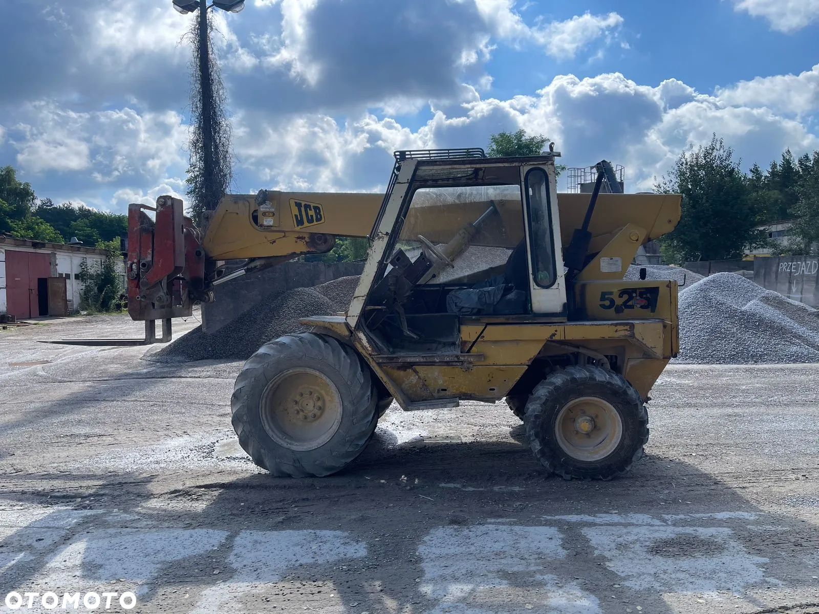 JCB - 1