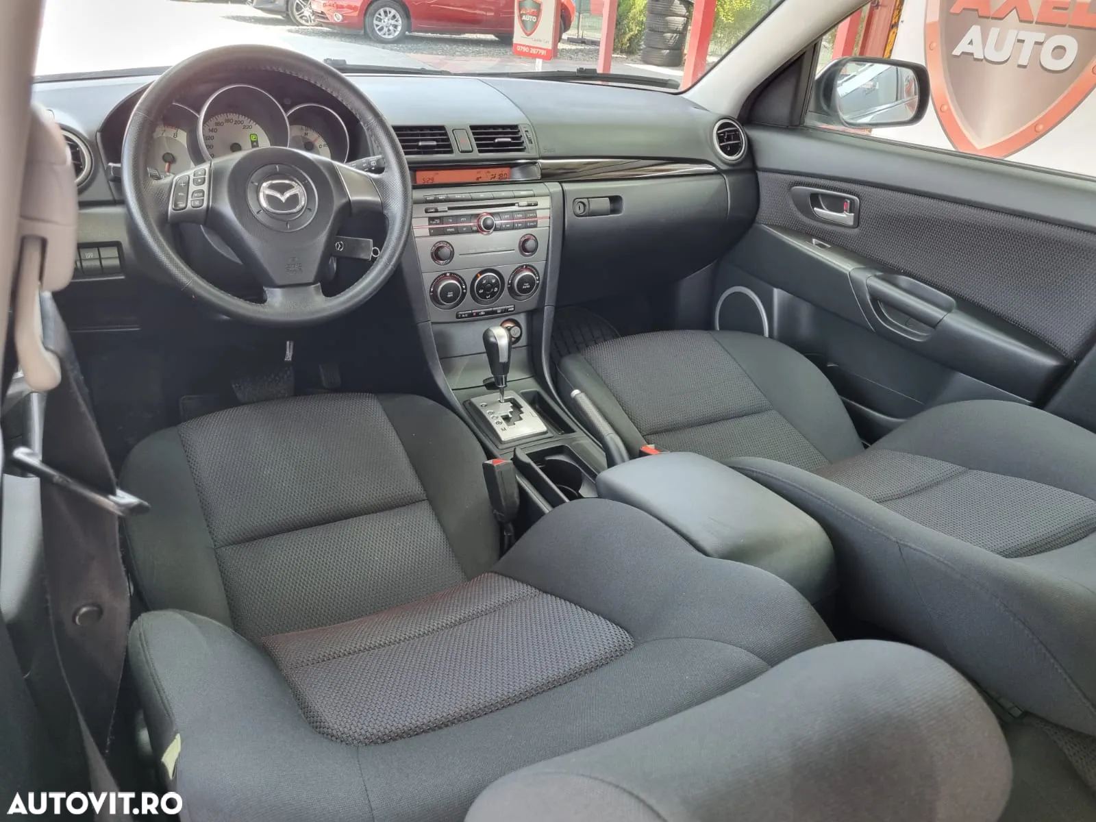 Mazda 3 - 15