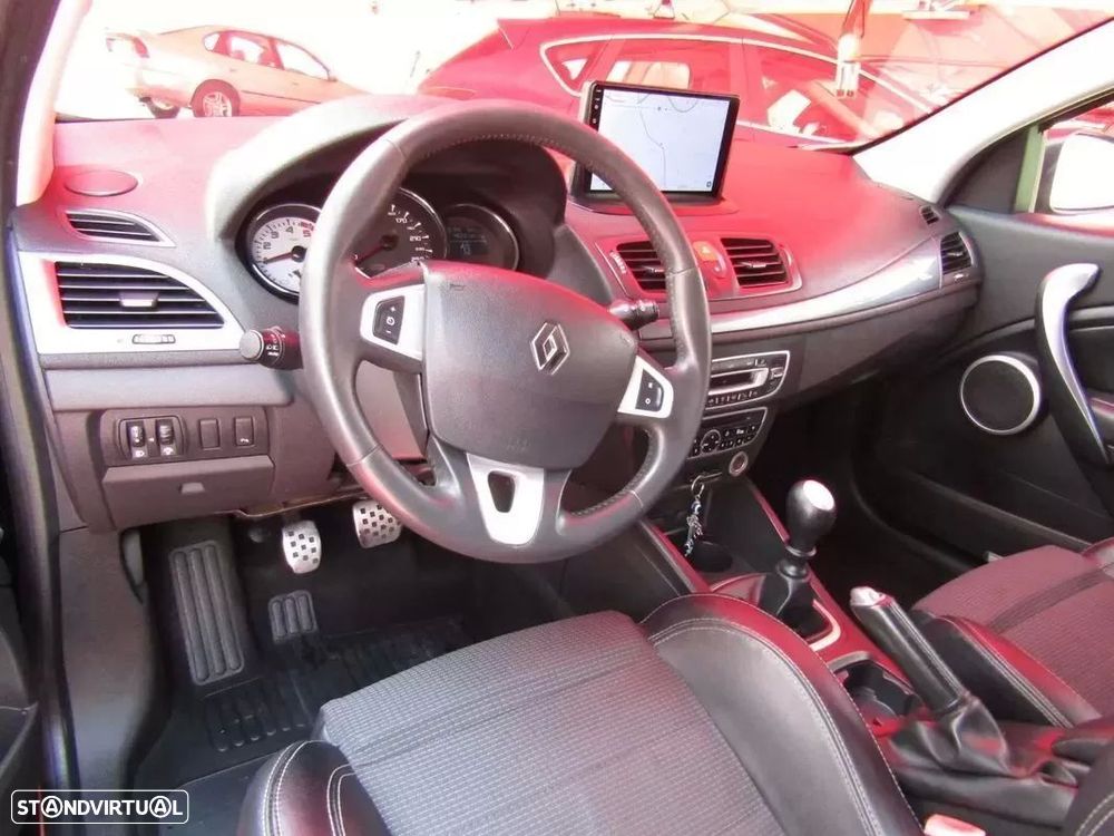 Renault Mégane Coupe Energy dCi 110 FAP Start & Stop GT Line - 19