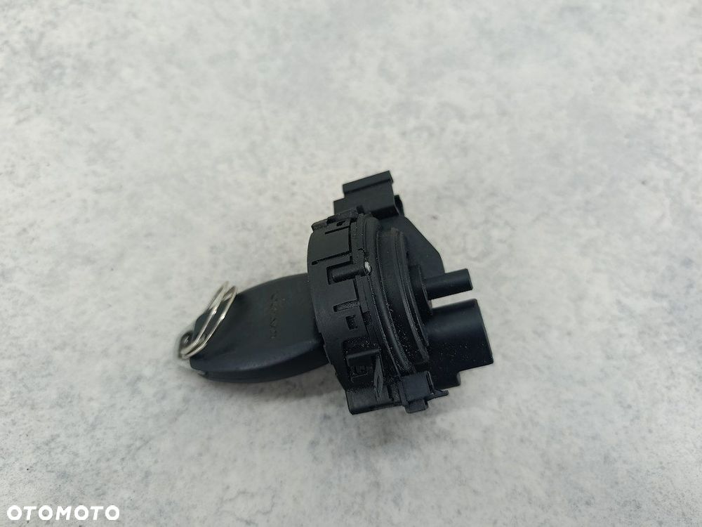 STACYJKA VOLVO V50 30737155 2.0 D - 7