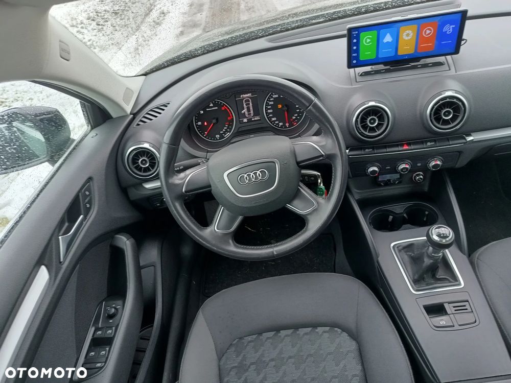 Audi A3 Limousine 1.6 TDI Attraction - 11