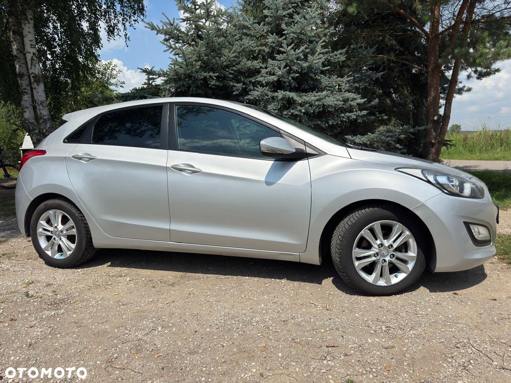 Hyundai i30 i30cw 1.4 Fifa World Cup Edition - 21