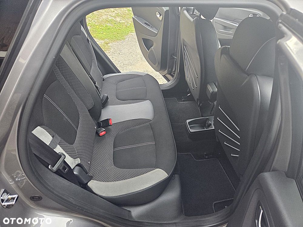 Renault Captur (ENERGY) TCe 90 BOSE EDITION - 23