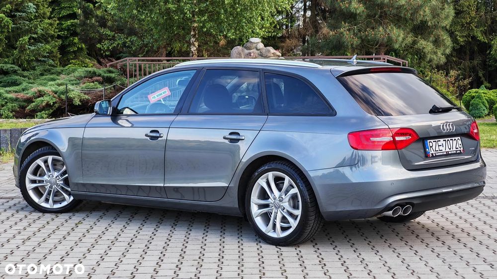 Audi A4 Avant 2.0 TDI DPF clean diesel quattro S tronic Ambiente - 11