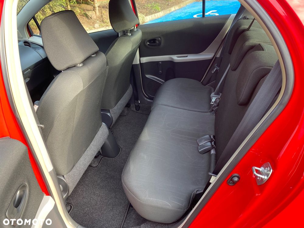 Toyota Yaris 1.0 VVT-i Cool - 15