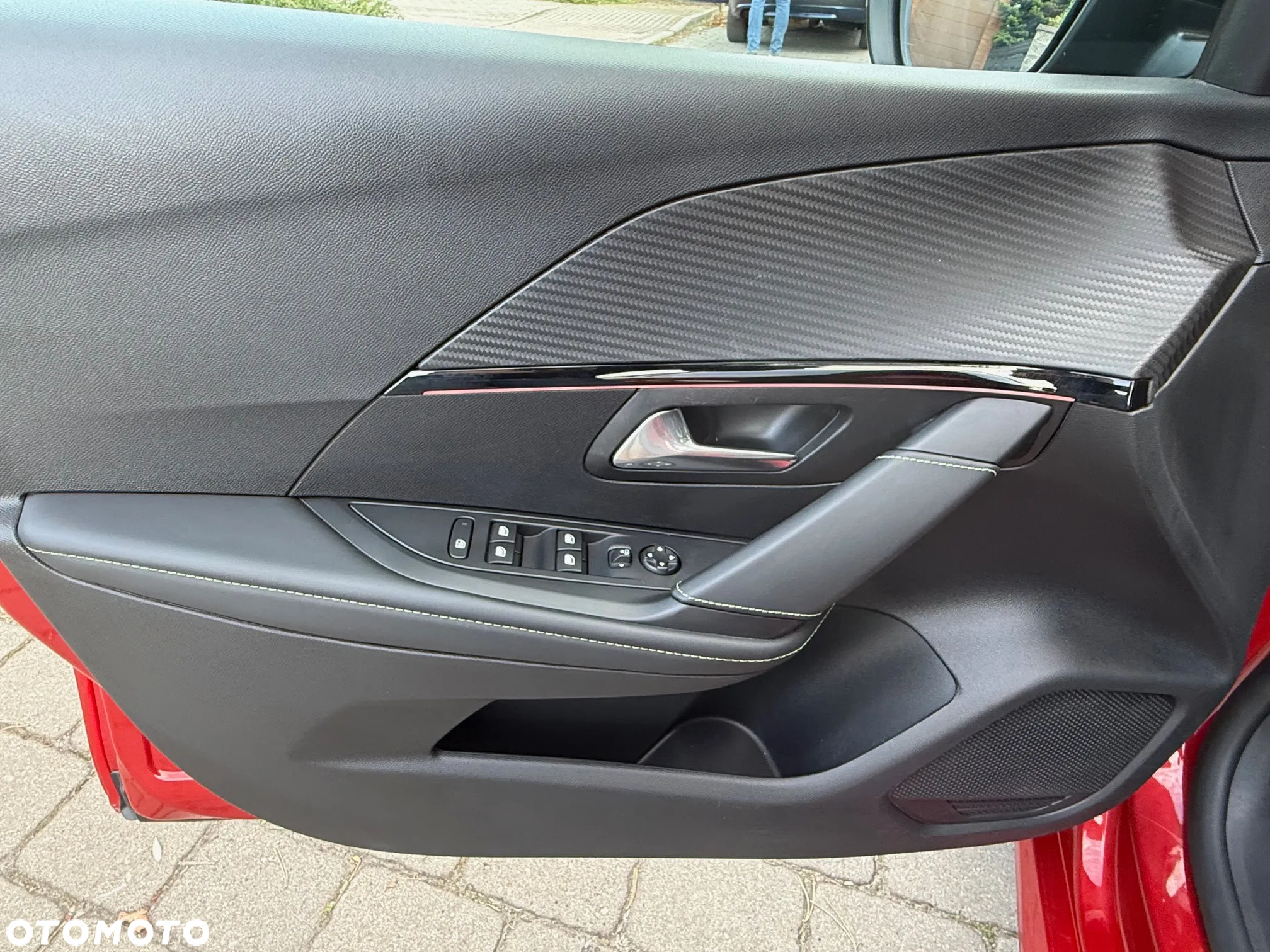Peugeot 208 1.2 PureTech GT Line S&S EAT8 - 14