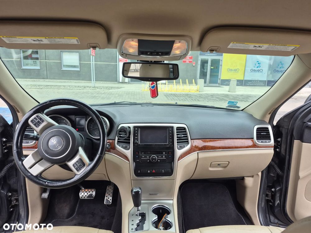 Jeep Grand Cherokee - 17