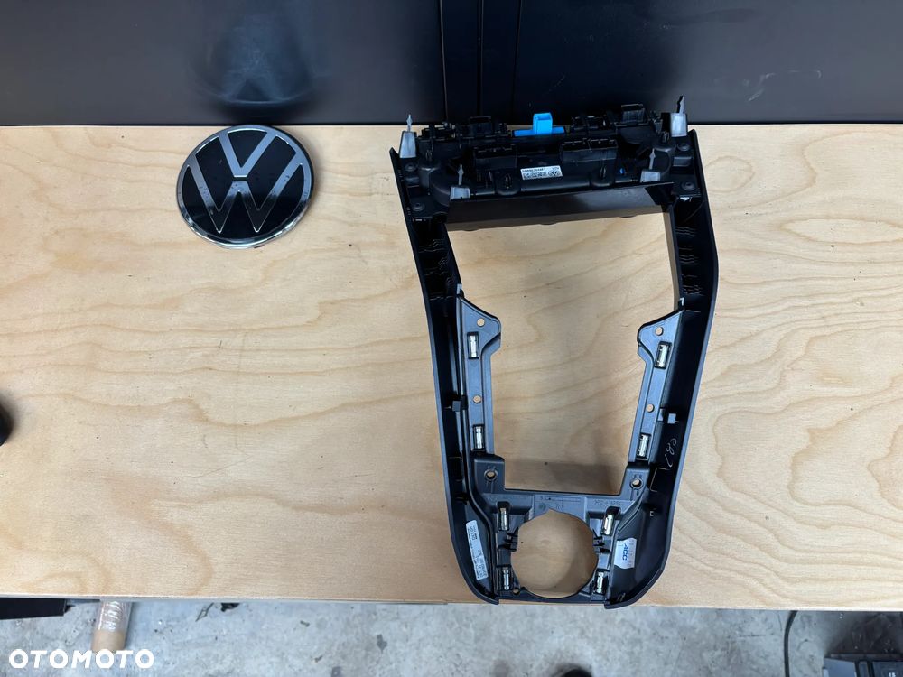 Vw T-ROC dekor obudowa tunelu środkowego  2GA863097 - 2