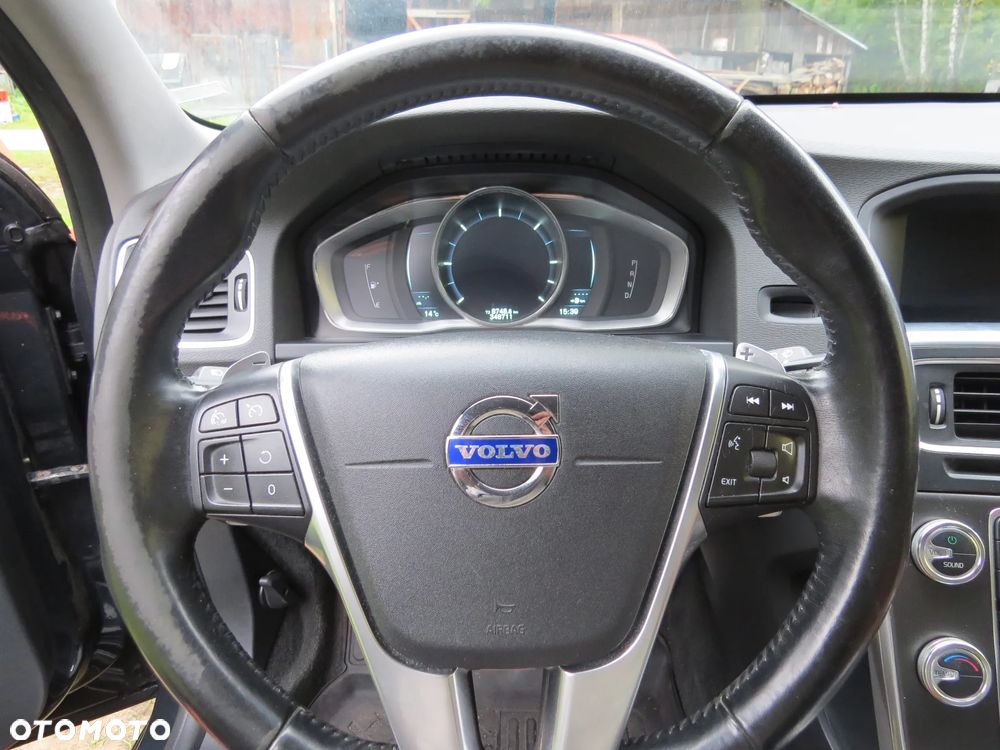 VOLVO V60 I LIFT LAKIER 492-46 2.0 D4 D4204T14 NA CZĘŚCI - 16