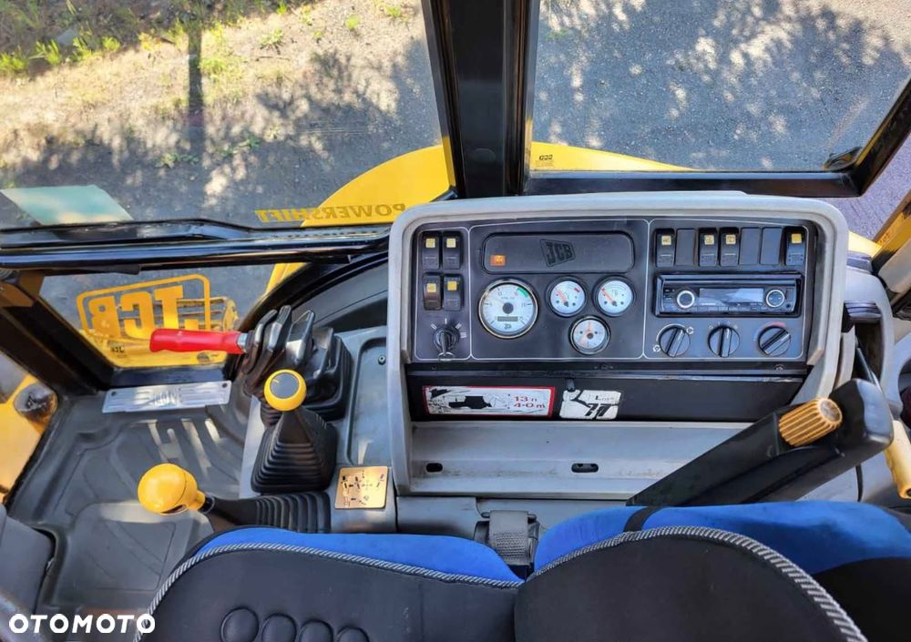 JCB 4CX - 8