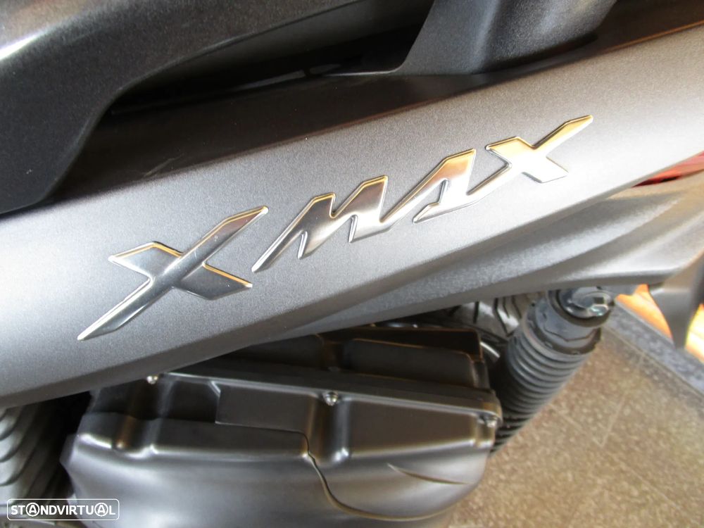Yamaha X-Max - 11