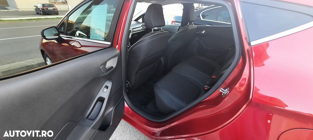 Ford Fiesta 1.0 EcoBoost Titanium - 11