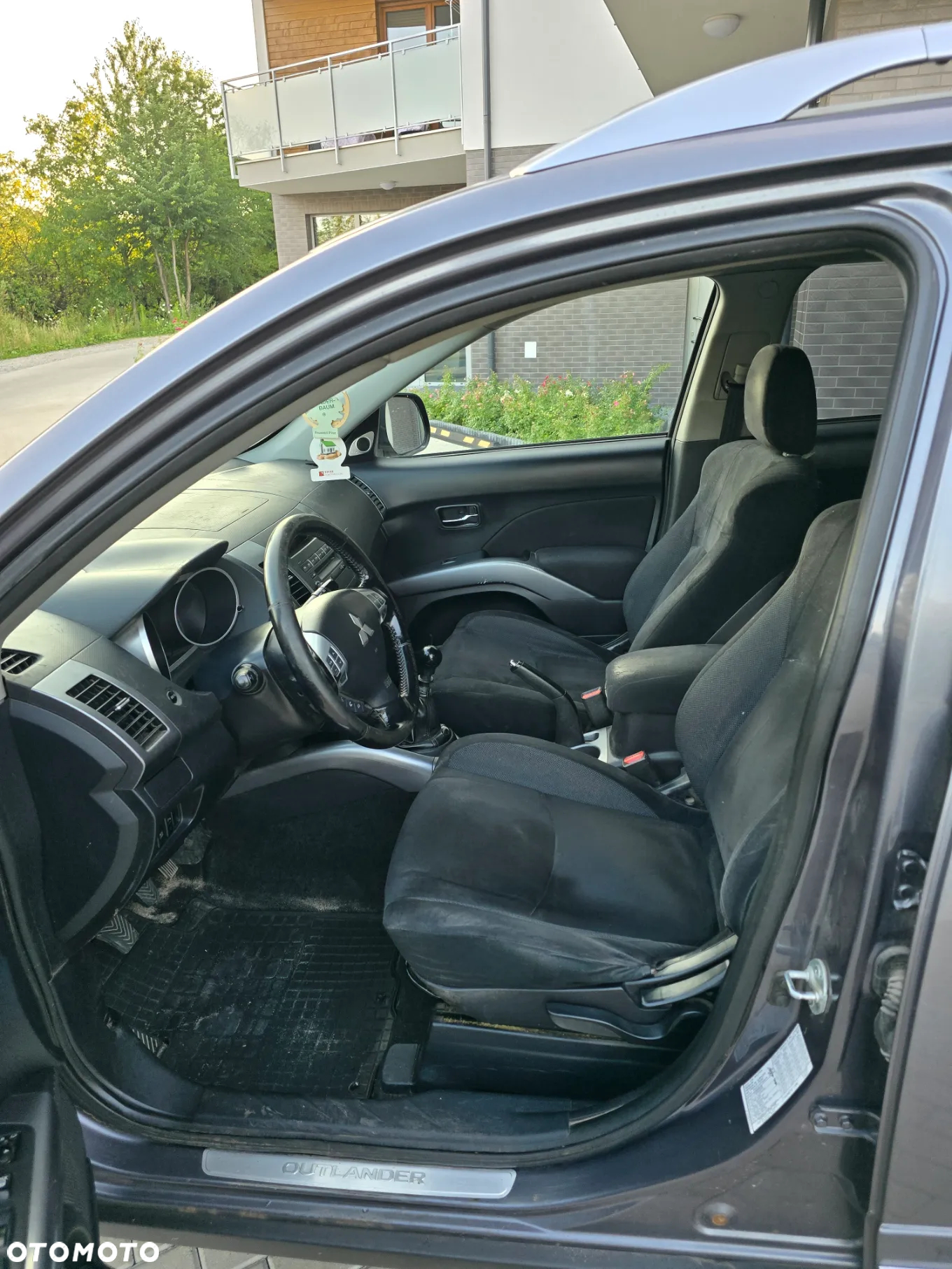 Mitsubishi Outlander - 15