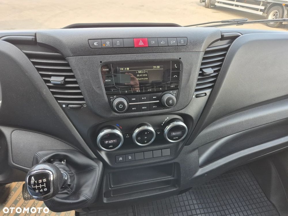 Iveco 35S16V (32671) - 11