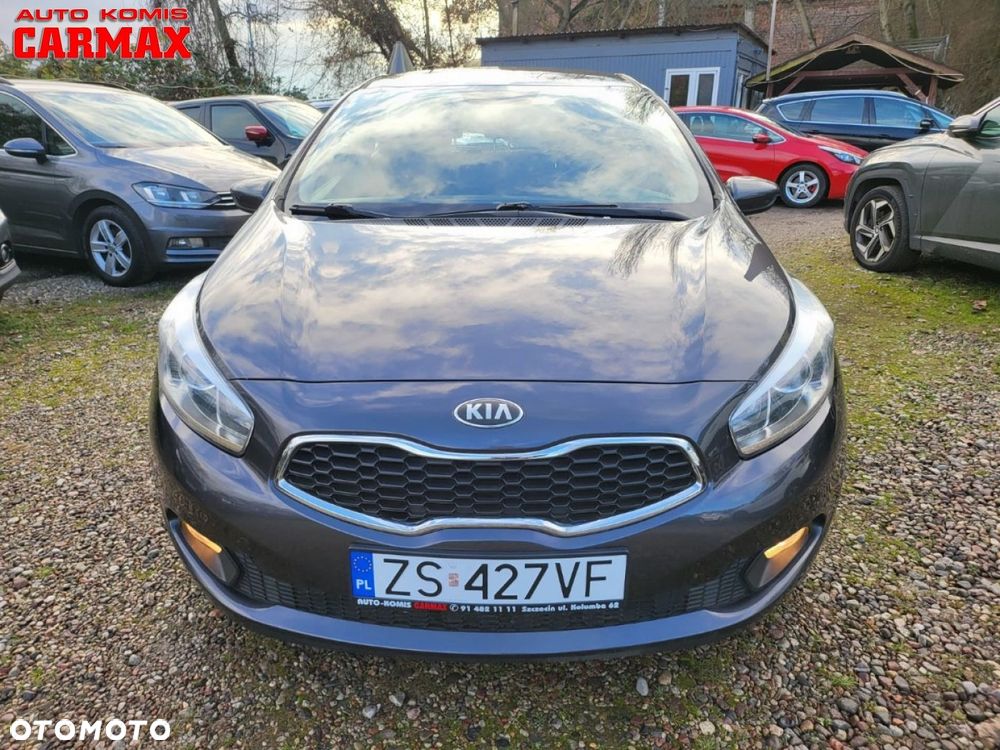 Kia Ceed - 10