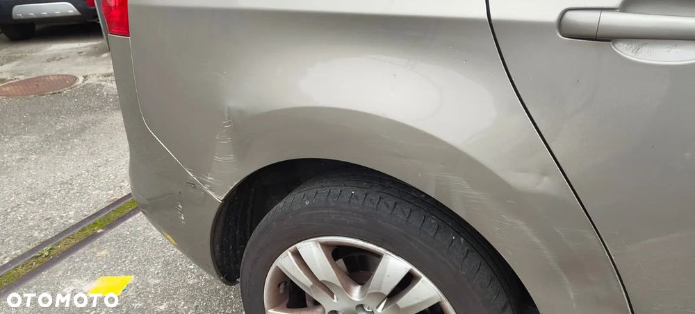 Peugeot 5008 1.6 THP Allure 7os - 10