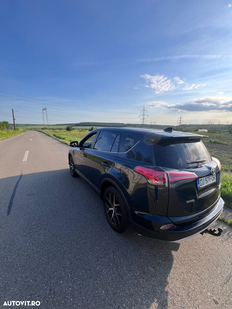 Toyota RAV4 - 5