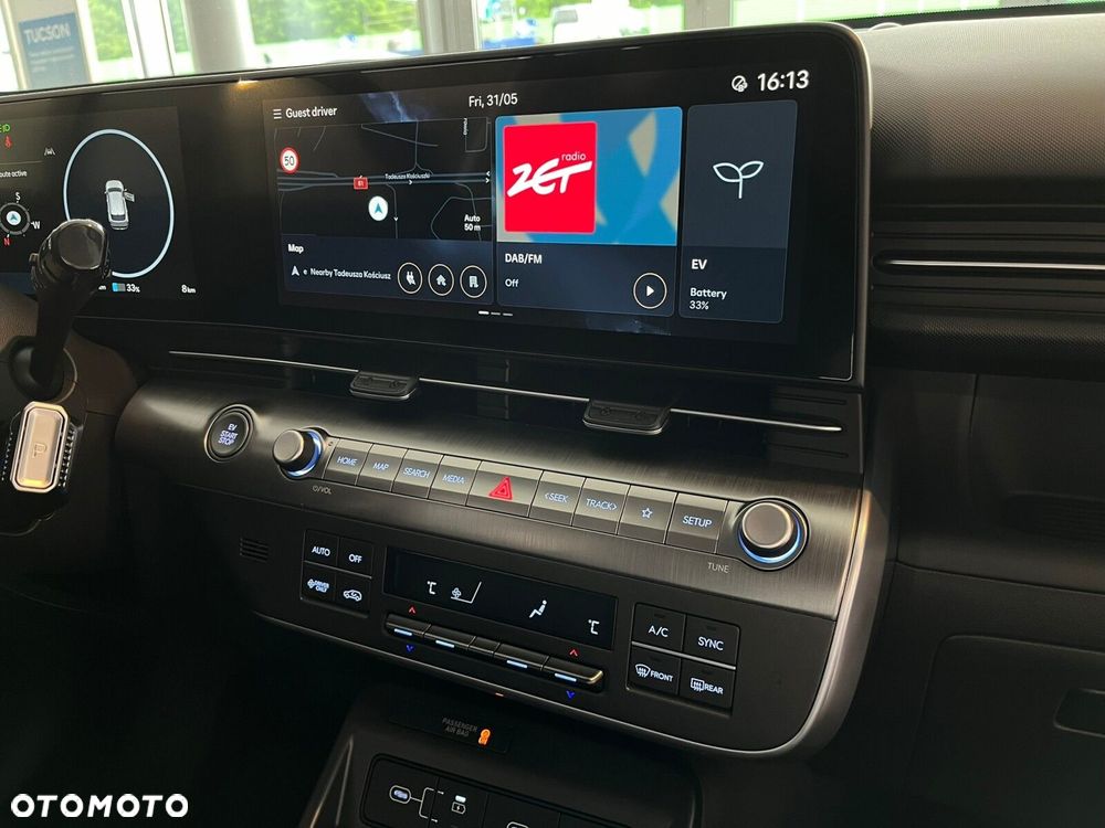 Hyundai Kona Electric 65kWh Executive - 13
