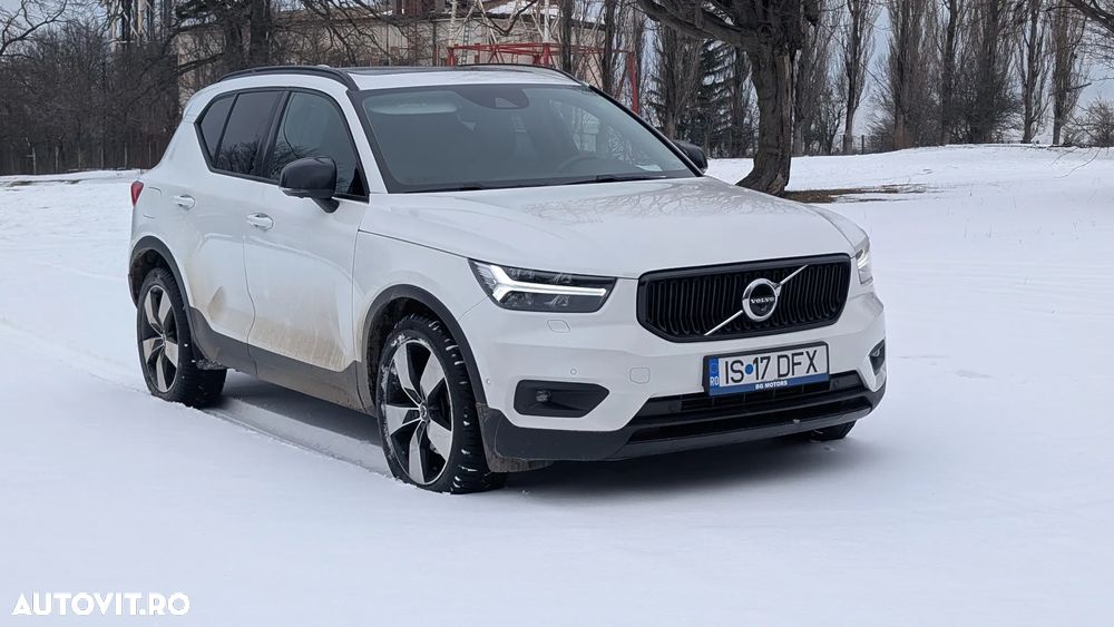 Volvo XC 40 T5 AWD Geartronic Momentum Pro - 2