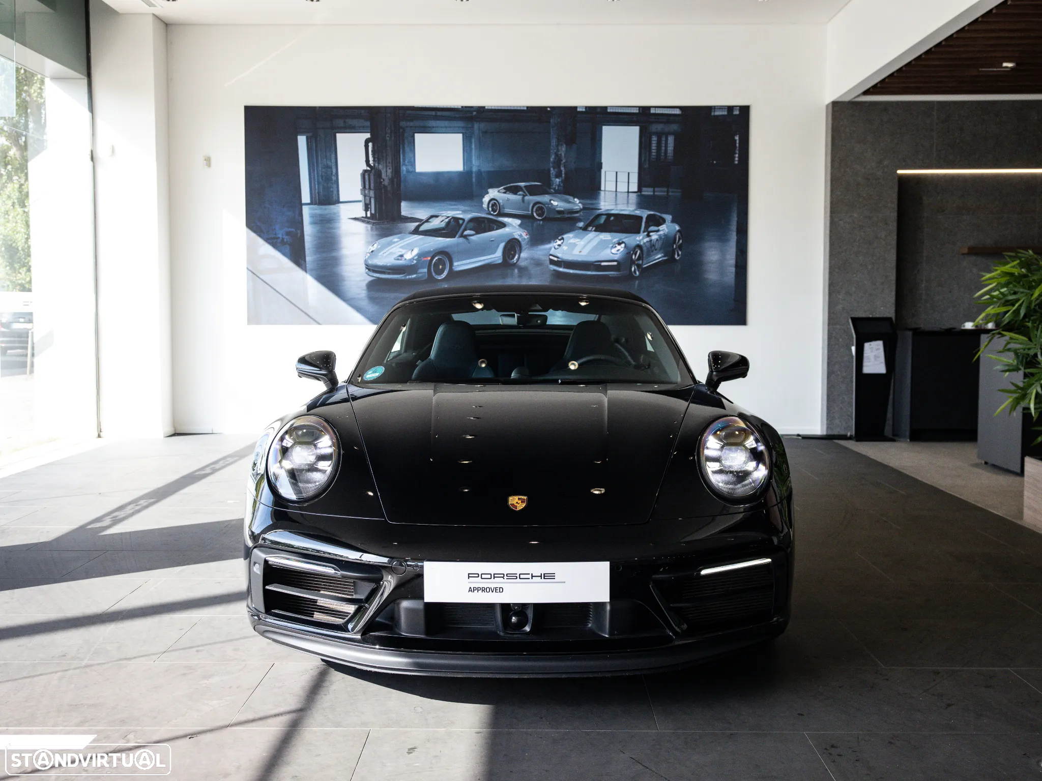 Porsche 911 (992) Carrera Cabrio GTS PDK - 18