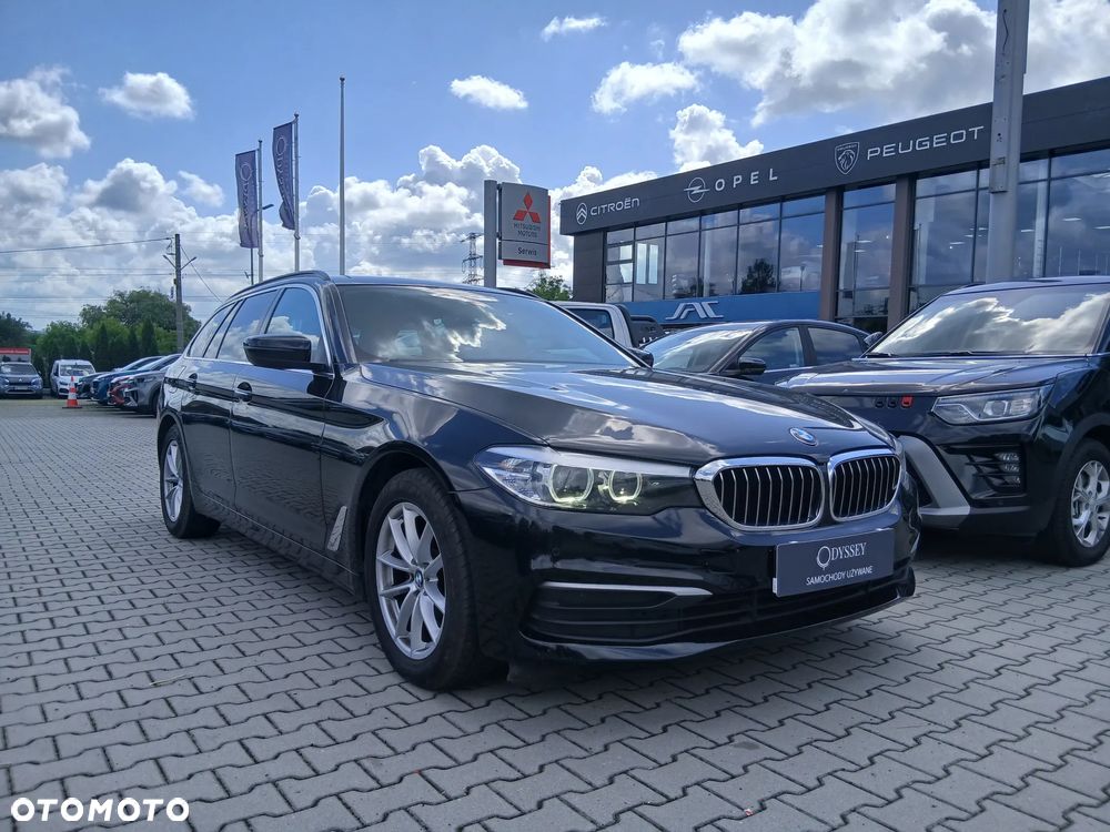 BMW Seria 5 520d Luxury Line - 2