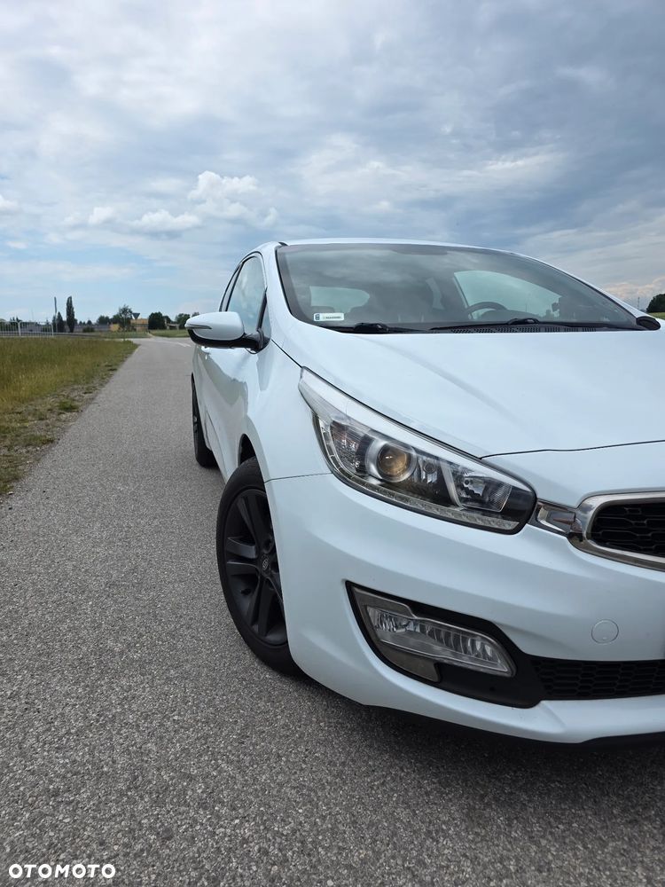 Kia ProCeed 1.4 L - 6