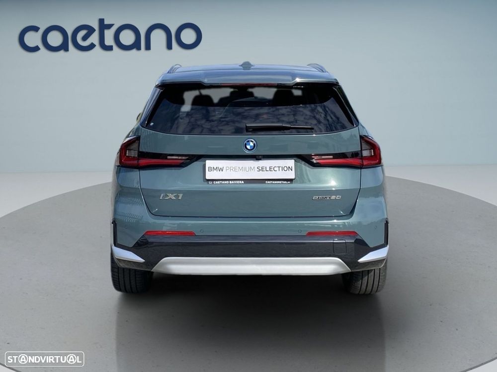 BMW iX1 eDrive20 xLine - 18