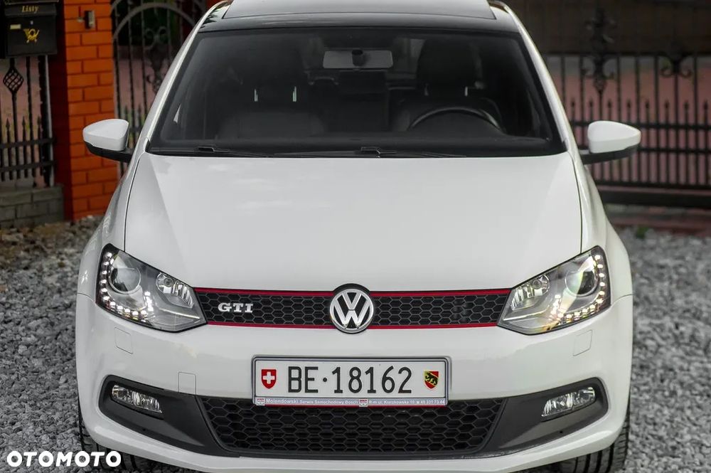 Volkswagen Polo 1.4 DSG GTI - 4