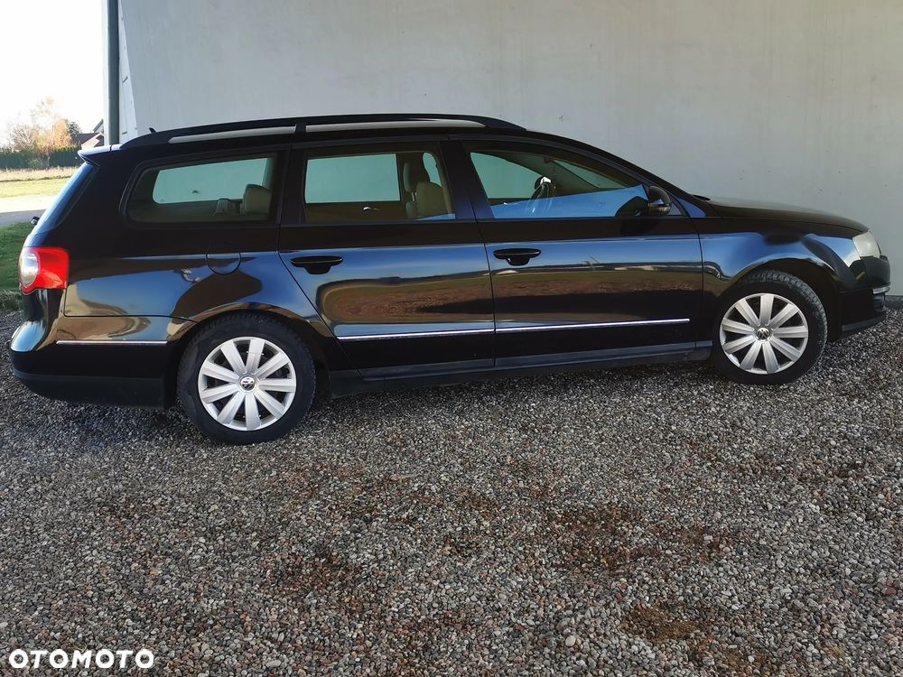 Volkswagen Passat - 18