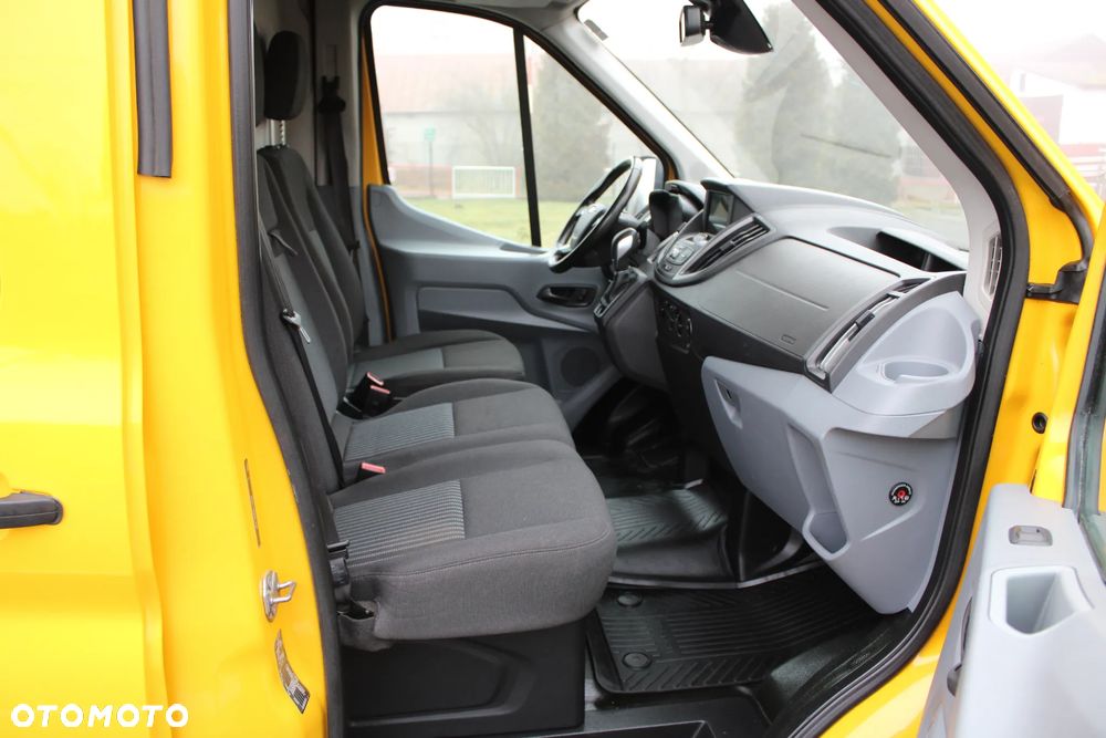 Ford Transit - 20