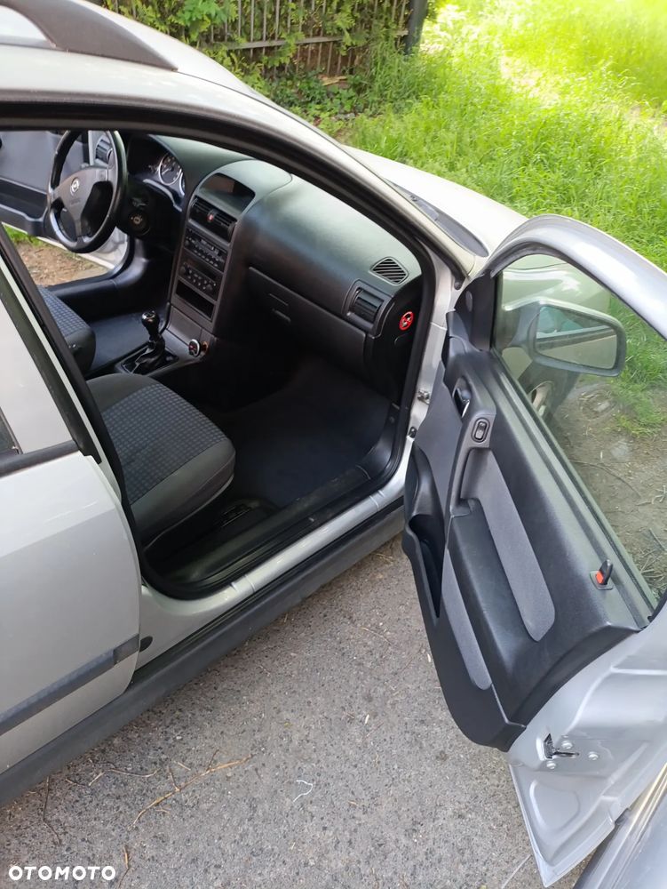 Opel Astra - 13