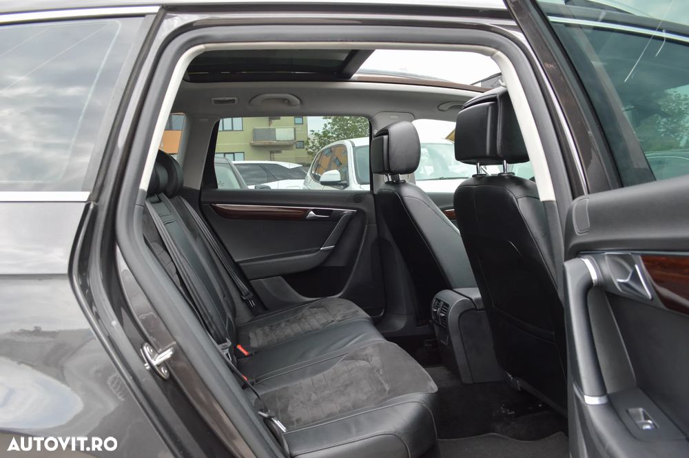 Volkswagen Passat 2.0 TDI DPF 4Motion Highline - 18