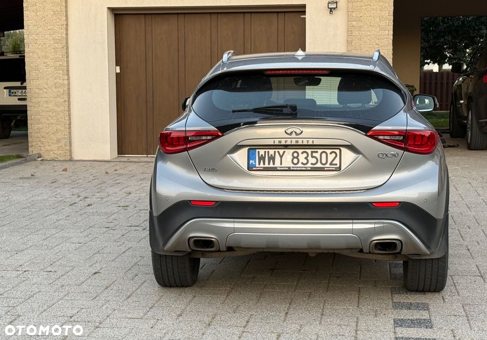 Infiniti QX ver-2-0t-premium-awd-7dct - 3
