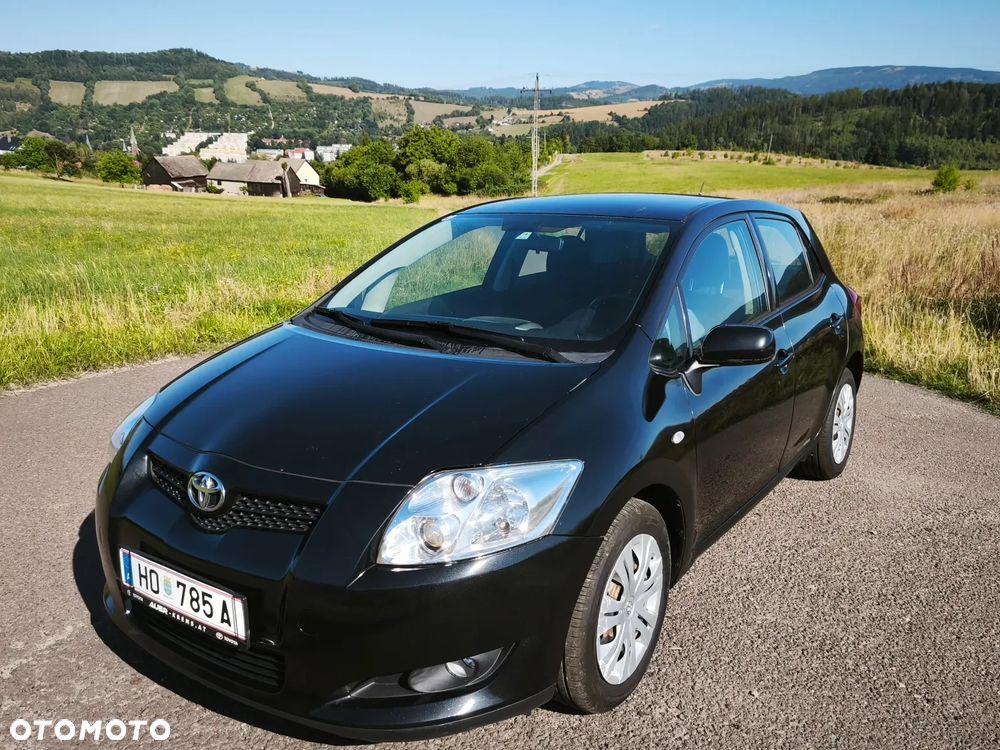 Toyota Auris 1.4 D-4D - 1