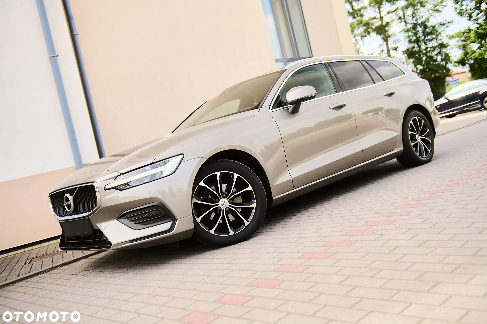 Volvo V60 D3 Momentum Pro - 8