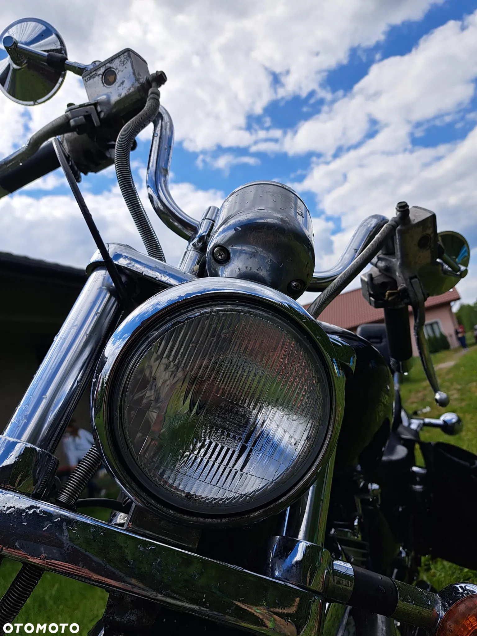Suzuki Intruder - 8