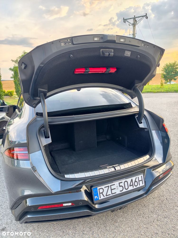 Denza Z9 - 32