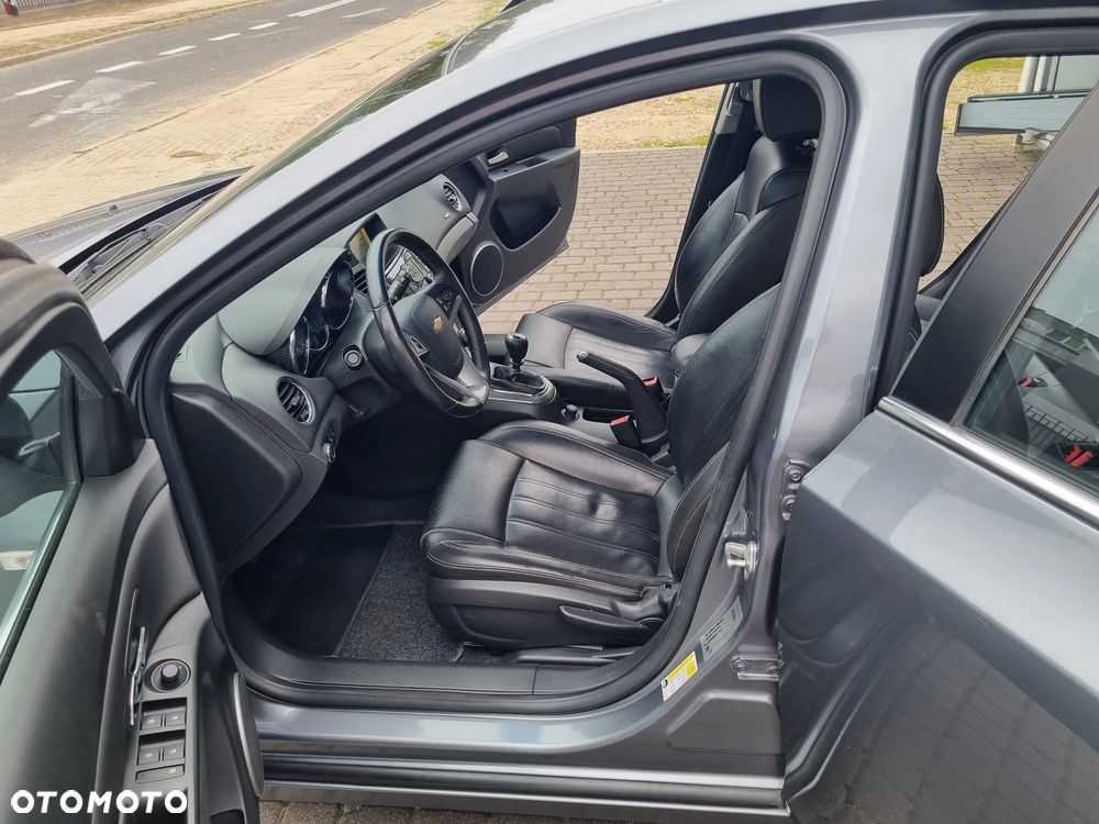 Chevrolet Cruze 1.4T LTZ - 5