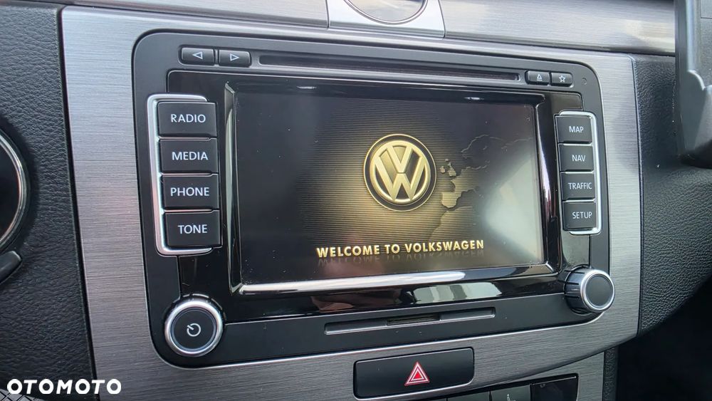 Volkswagen Passat 2.0 Blue TDI DSG SCR Comfortline - 19