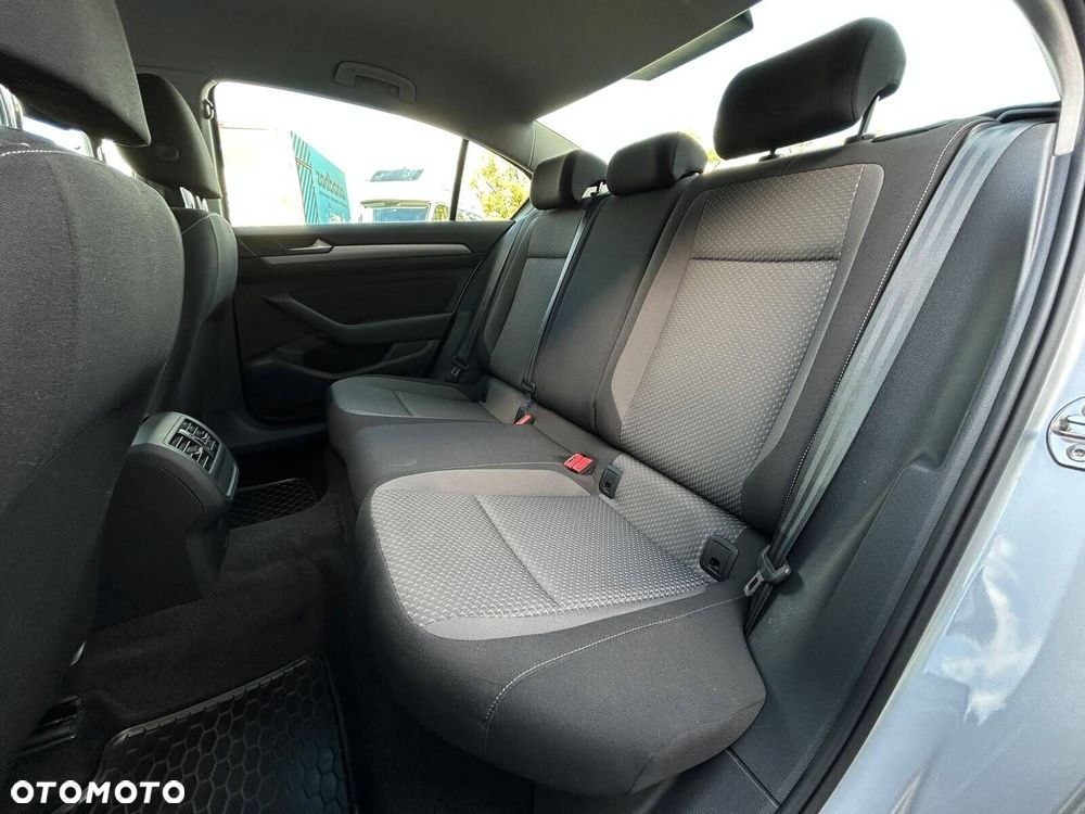 Volkswagen Passat 1.5 TSI EVO Essence DSG - 19