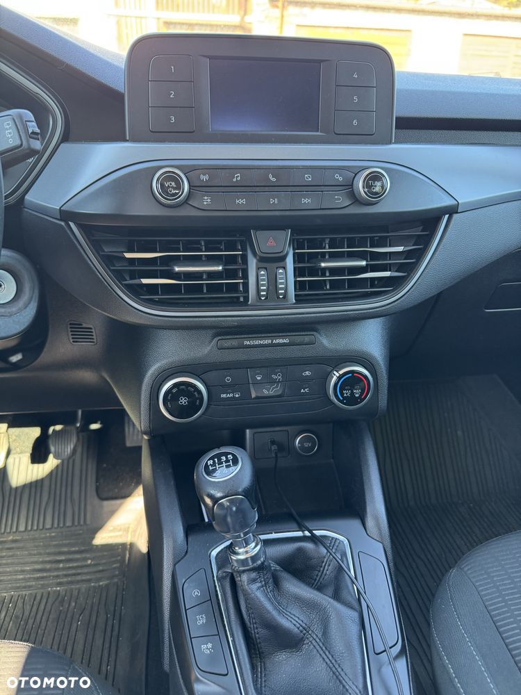 Ford Focus - 10