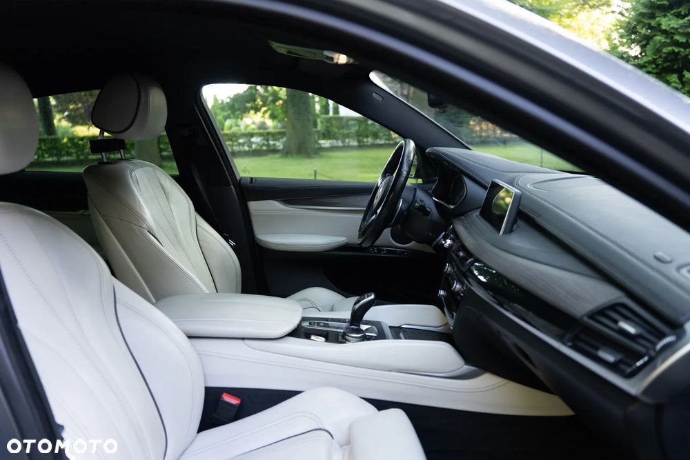 BMW X6 - 24
