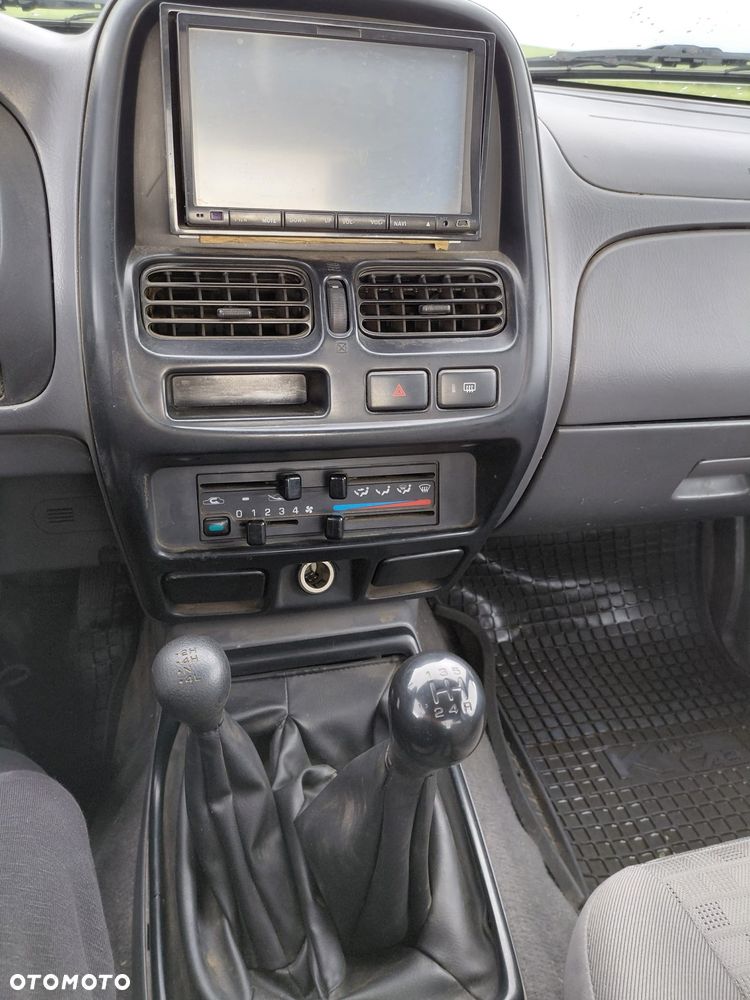 Nissan Navara - 10