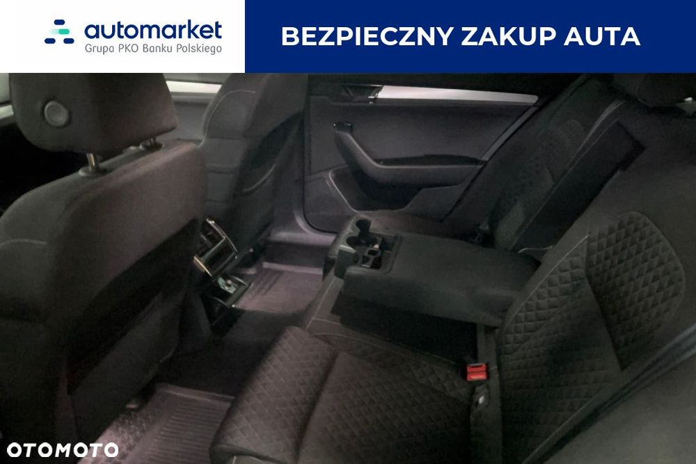 Skoda Superb 2.0 TSI Ambition DSG - 8