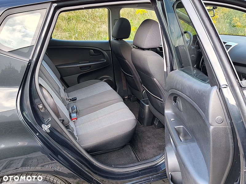 Kia Venga 1.4 CVVT Titanium Collection - 10