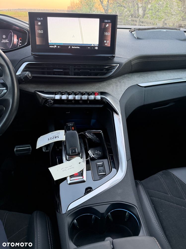 Peugeot 3008 PureTech 130 Stop & Start GPF EAT8 GT - 16